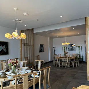 Two private rooms can be turned into one room that fits 35.