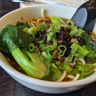 DAN DAN NOODLES