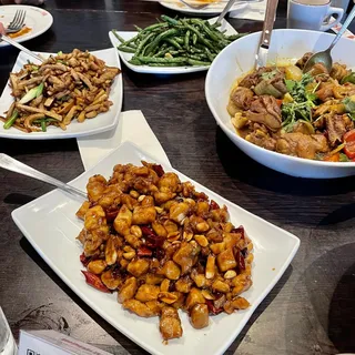 SZECHUAN GREEN BEANS