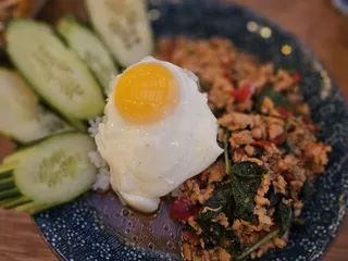Gai Noi