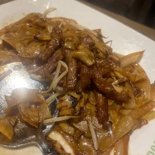 Beef chow fun