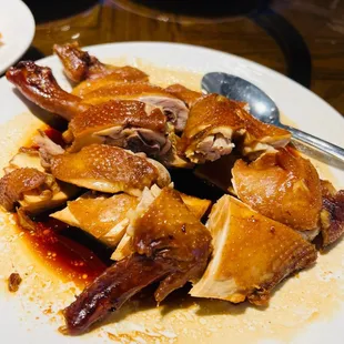 Soy sauce chicken are so delicious  and tasty, but if they put some cinnamon flavor, I would like  it more than that