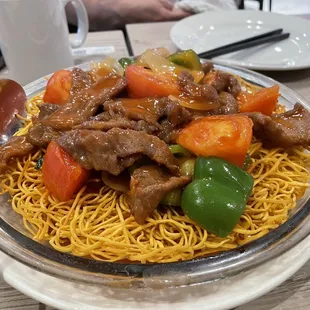 Tomato beef w pan fried noodle
