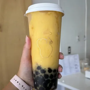 mango dreamer w/ honey boba