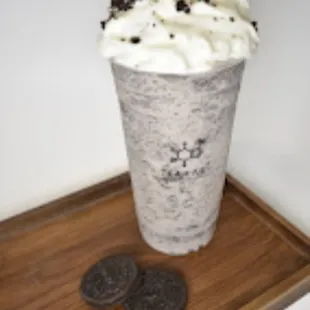 Oreo Cookies &amp; Cream Frappe