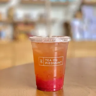 jasmine strawberry fruit tea (04/2024)