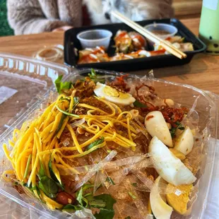 Banh trang tron/rice paper salad