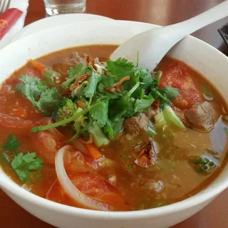 Tomato Spare Rib Noodle Soup