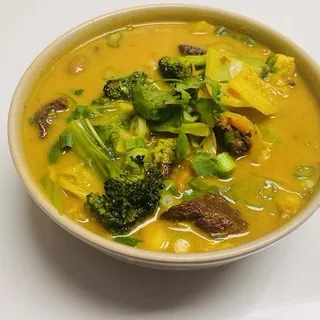 Curry Beef Stew Noodle Soup