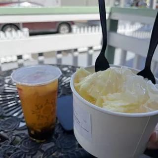 Mango Snow Ice (PLEASE PICK 2 TOPPINGS)