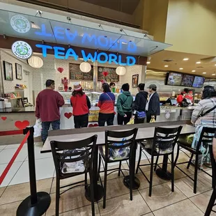 Line up for delicous boba milk tea...