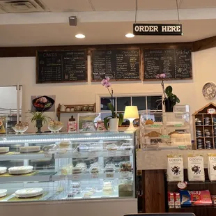 Here is the front, where you order. There are also deserts and cakes.