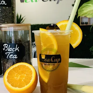 TeaCup Detox (ORGANIC Green Tea with a touch of ORGANIC black Tea packed with Lemongrass, Peach, Orange in Flavors)