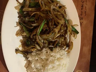 Lucky 8 Asian Bistro