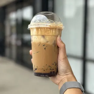 ig: @whatsviveating  |  signature milk coffee with coffee jelly