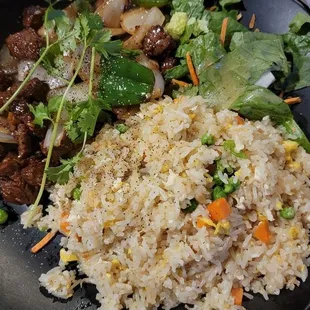 Shaken beef and rice