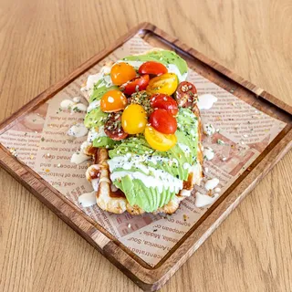 Avo&Cherry Tomato Croffle
