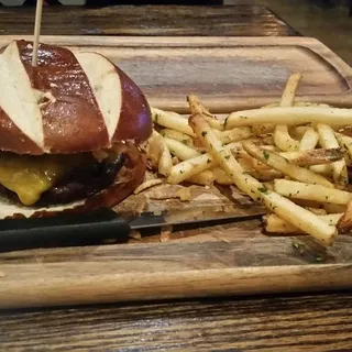 Harry Carry* Burger