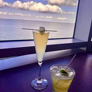 French 75 &amp; Reposado Margarita