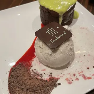 CHOCOLATE LAVA CAKE
