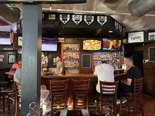 Sidelines Sports Bar & Grill