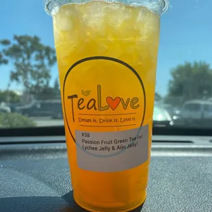 Passion Fruit Green Tea (w/ lychee &amp; aiju jelly)