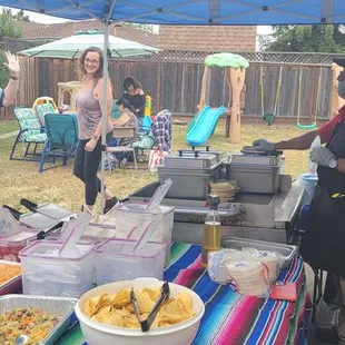 People coming to get some food