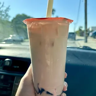 Oolong Milk Tea + grass jelly
