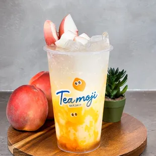 C1 White Peach Yakult Fizz 水蜜桃多多泡泡