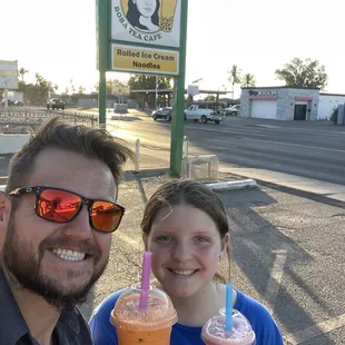 Thai tea and strawberry with boba