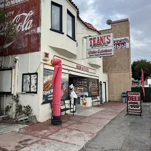 Great storefront photo