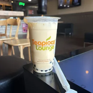 Cantaloupe milk tea