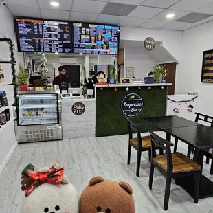 Straight ahead... order and pay on the left, and pick up on the right