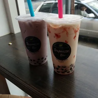 Strawberry Flow Milk Tea