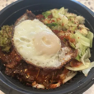 Nice presentation for the Five Spicy Beef Noodle Bowl