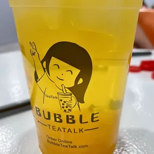 Lemonade punch mango, passion fruit popping bobas
