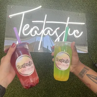 Left: Orange Dragonfruit Fruit Tea with Lychee Jelly Right: Green Apple Lemonade with Mango Jelly