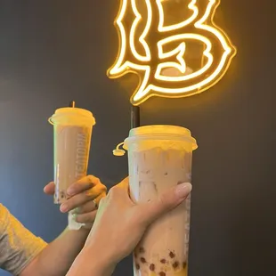 Milk teas with pudding and boba