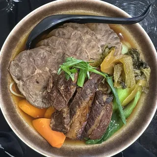 N01 Braised Beef Noodle Soup