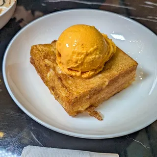 D14 Ice-Cream French Toast
