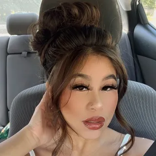 Aysiana C.