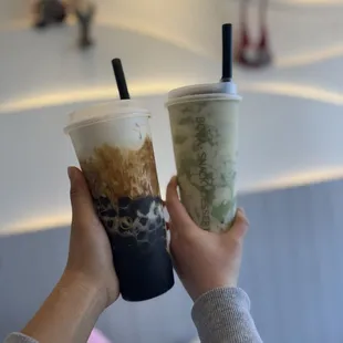 I love the foods! The service is so good and the boba is so soft