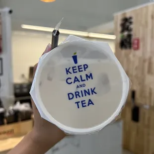 honey amber oolong milk tea | insta: @charxeats