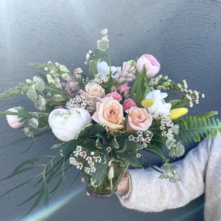 Not sure what to order? Trust our florists with a Designer&apos;s Choice arrangement. You&apos;ll get a gorgeous design with fresh &amp; premium blooms.
