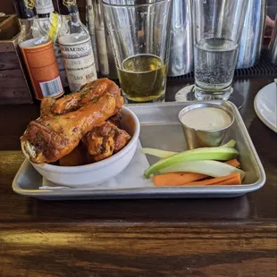 food, chicken wings and fried chicken, poultry, fried chicken, bbq chicken, fried chicken wings, bbq wings, chicken wings, chicken