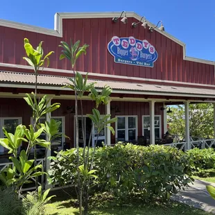 Front &amp; back patios!!