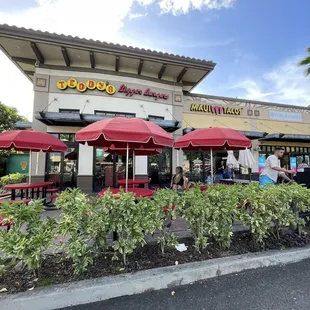 the outside of the restaurant