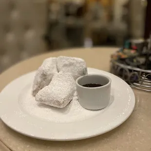 Beignet with chocolate sauce