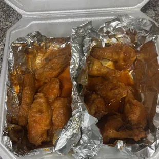 20 Wings... ordered garlic parm and hot honey chili but think I got buffalo mild and hot honey chili... still tasty! Love the HHC