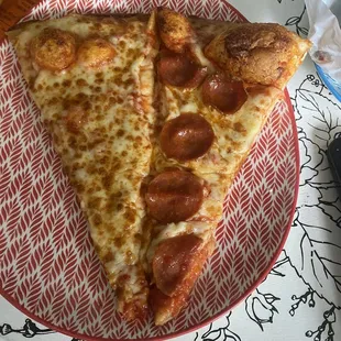 The pizza is soooooooo good. It's super cheesy, fluffy and not overwhelming with sauce. The crust is great.